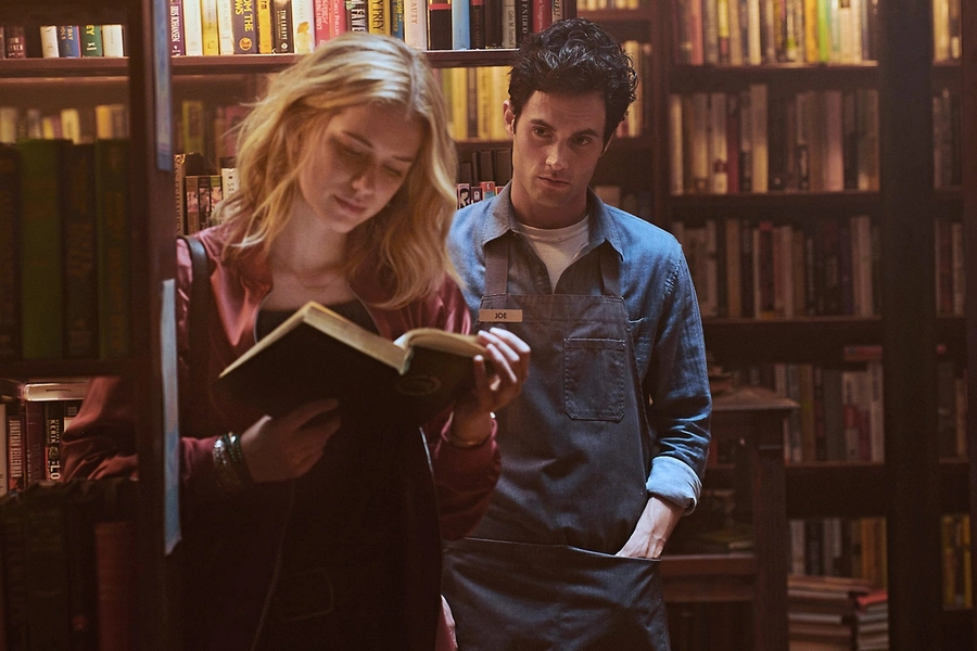 penn-badgley-joe-you-props-streaming-now