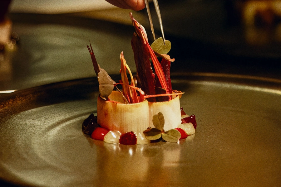 knife-edge-chasing-michelin-stars