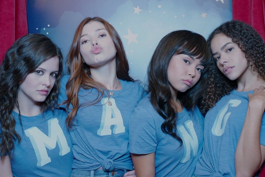 ginnyandgeorgia-cast-react-moments-netflix