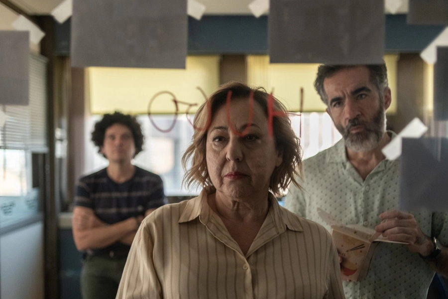 a-widow-game-spanish-streaming-now-netflix