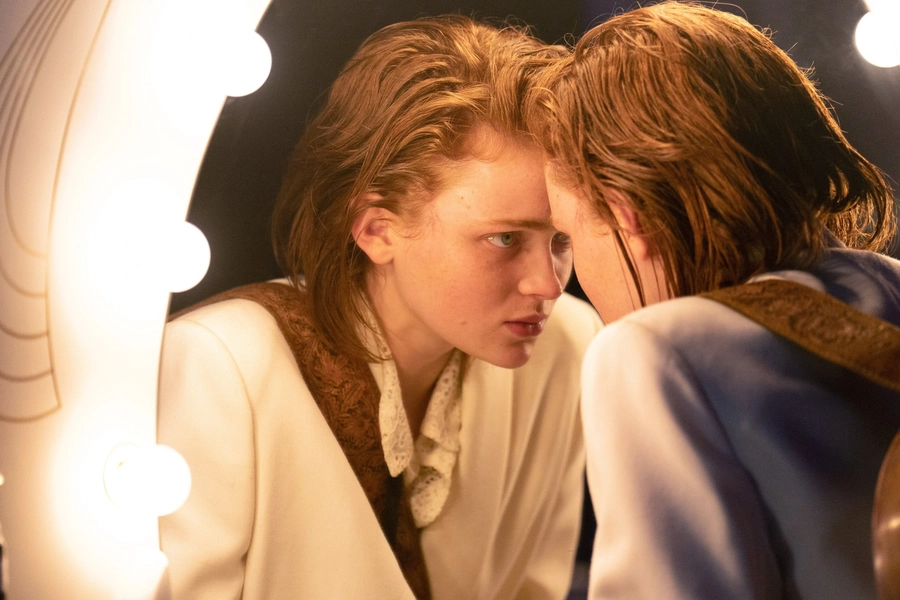 sadie-sink-odessa-streaming-now-hulu