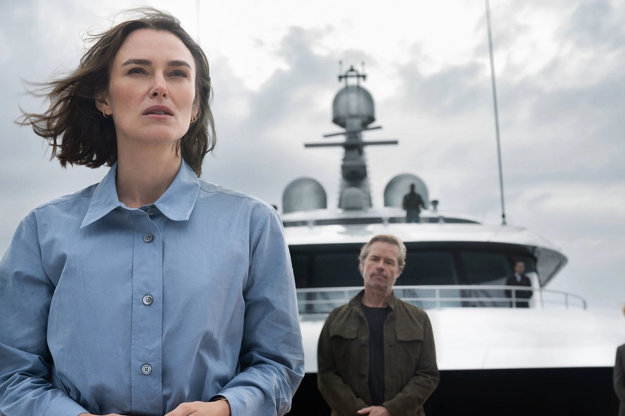 the-woman-in-cabin-10-a-psychological-thriller