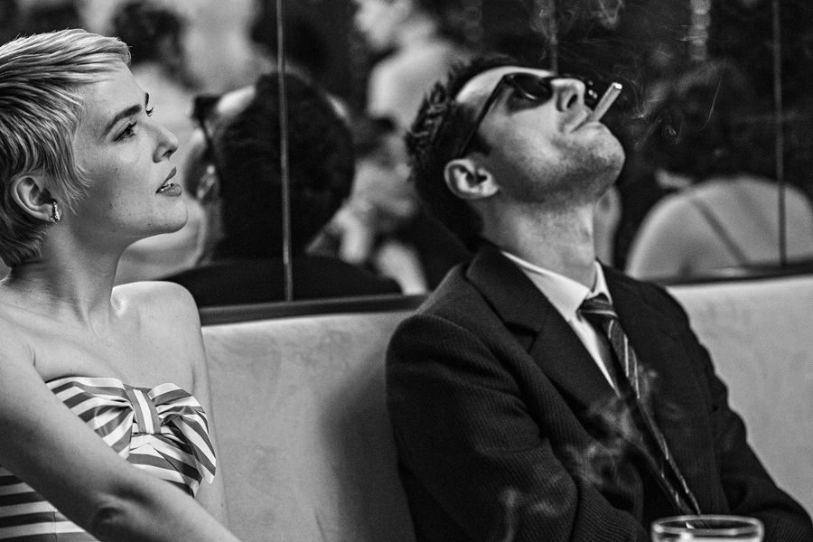 nouvelle-vague-a-vibrant-netflix-tribute