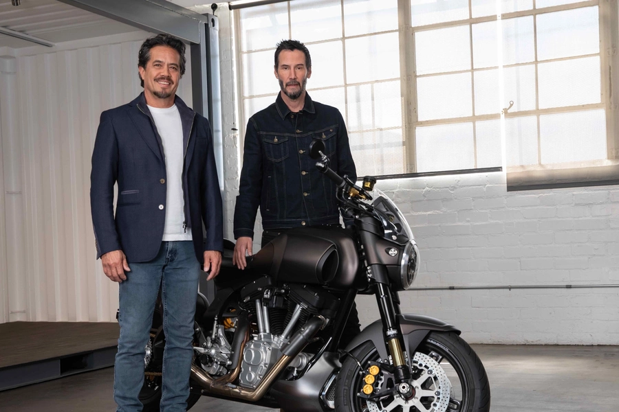 visionaries-keanu-reeves-show-streaming-roku