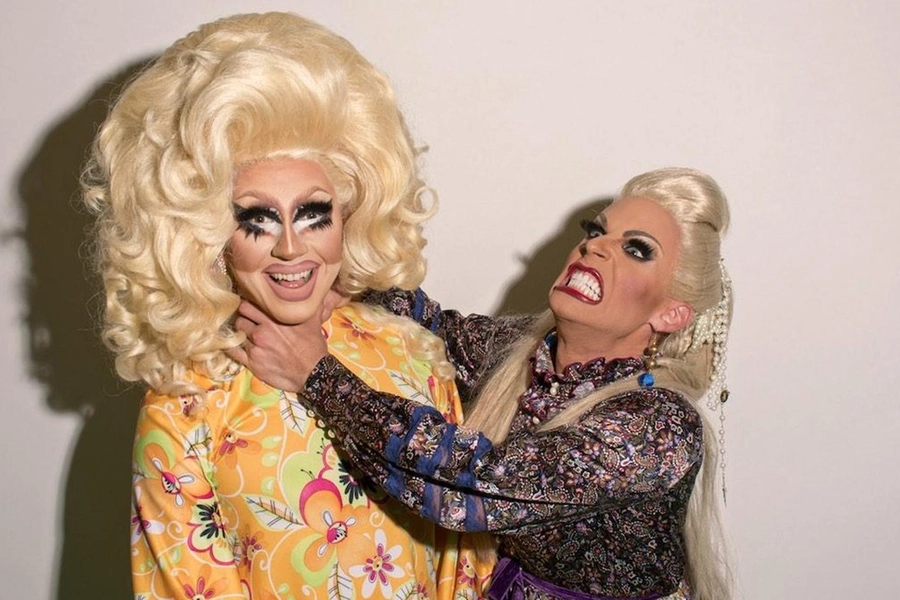 trixie-katya-reaction-on-fear-street-prom-queen