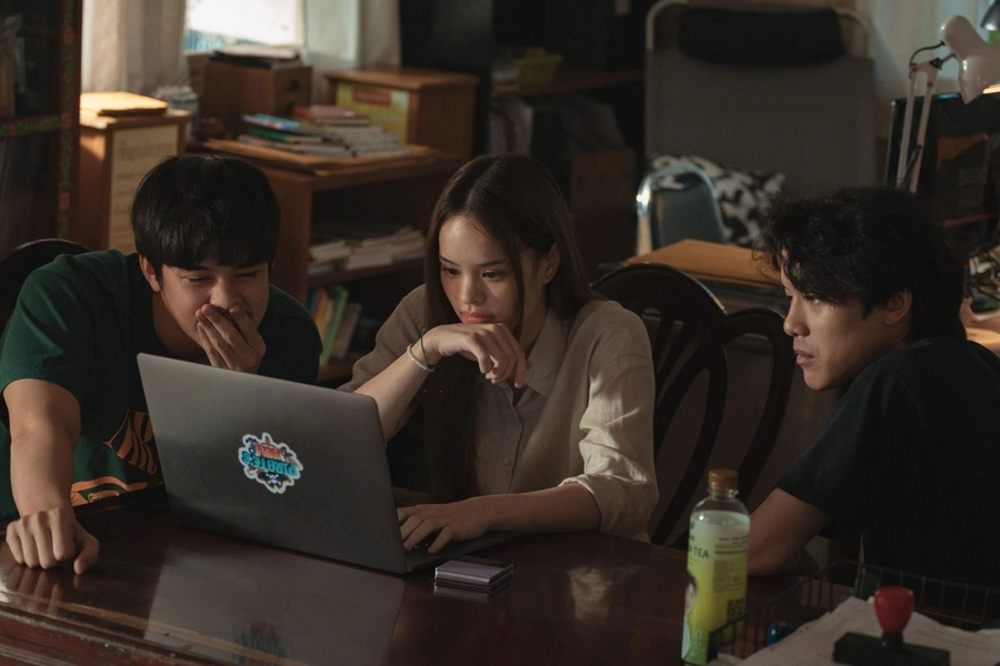 the-believers-faith-fraud-and-desperation