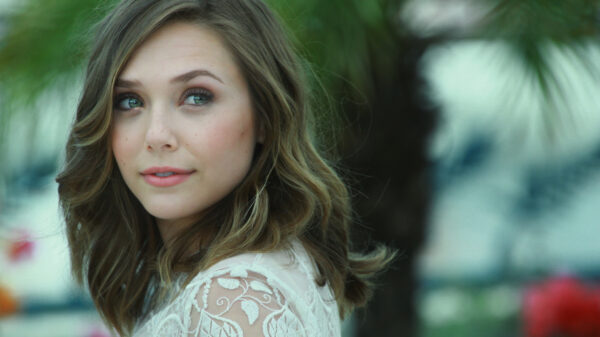 Elizabeth Olsen, star of Love & Death