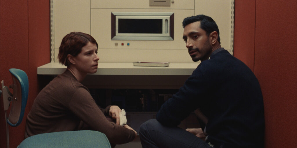 Jessie Buckley and Riz Ahmed in 'Fingernails'