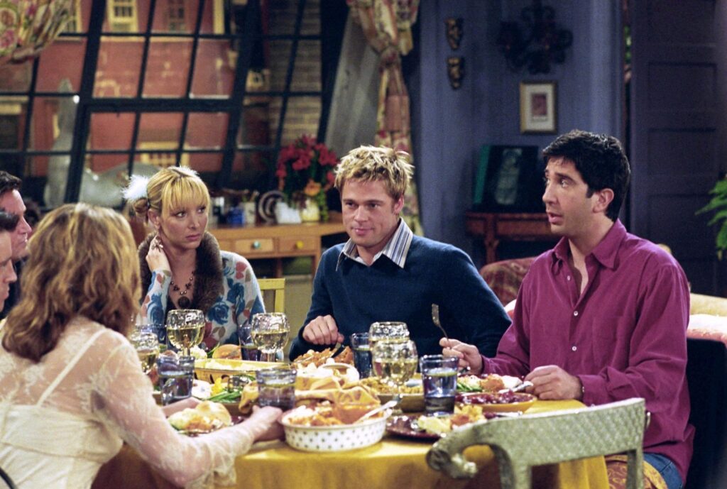 Jennifer Aniston, Lisa Kudrow, Brad Pitt, and David Schwimmer in 'Friends'