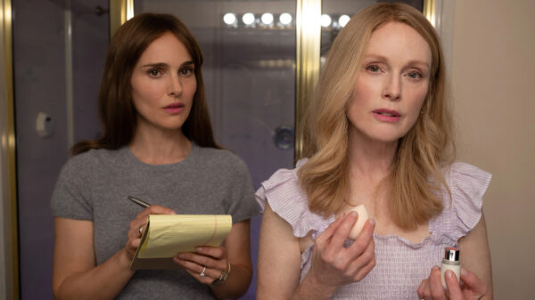 Natalie Portman and Julianne Moore in 'May December'