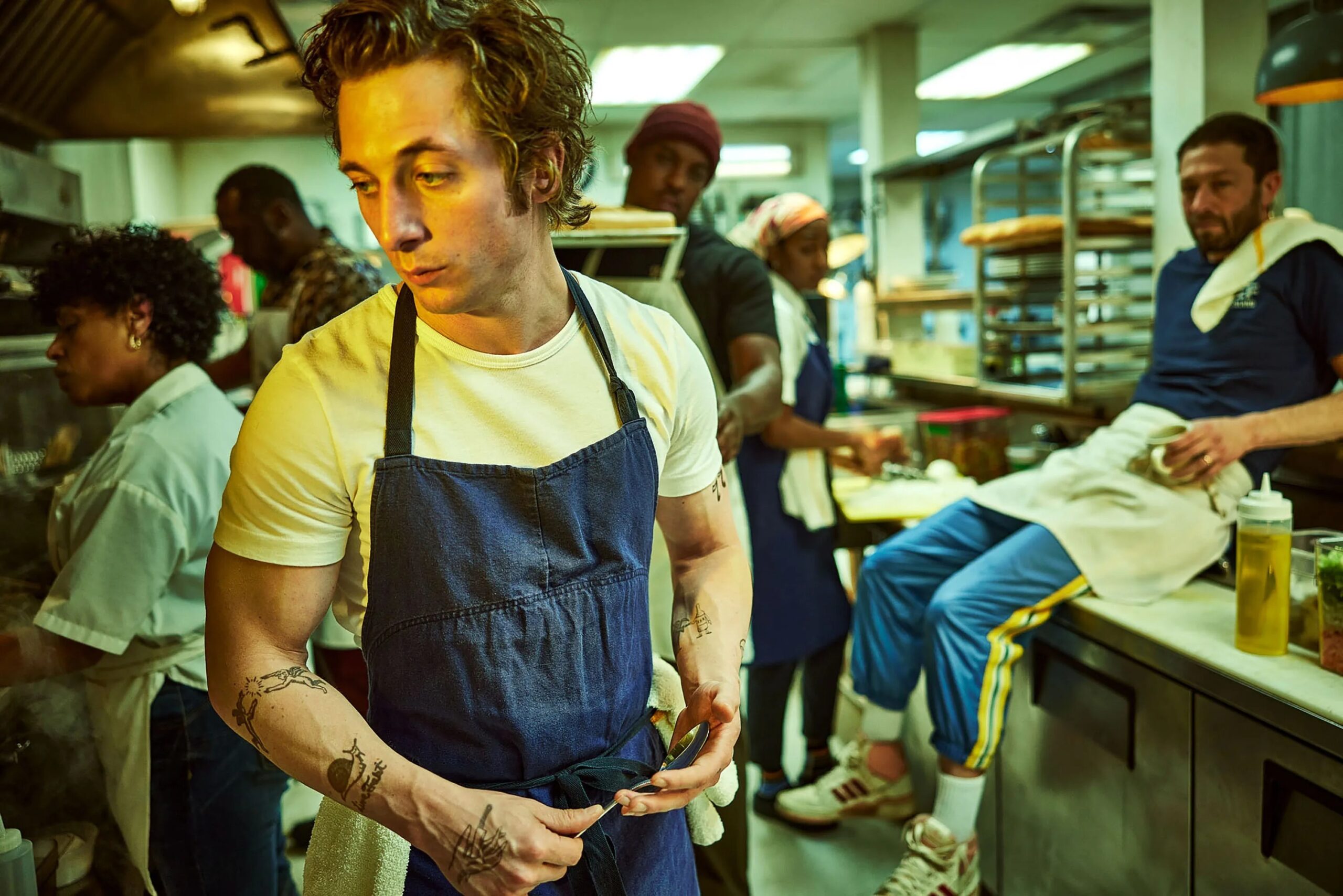 Jeremy Allen White and Ebon Moss-Bachrach in 2023 favorite 'The Bear'